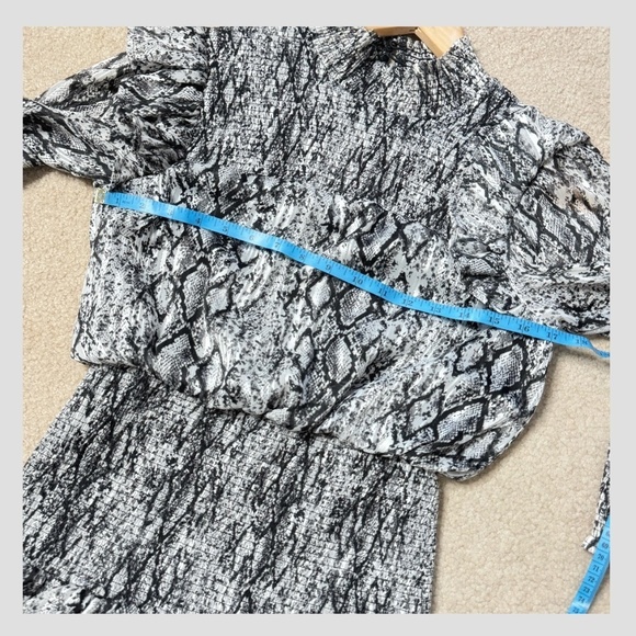English Factory Dress Black Silver Snake Print Shirred Waist Long Sleeve Size XS - Picture 8 of 15